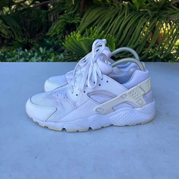Nike Huarache Running Shoes (Womens Size: 8.5) (Youth Boys Size: 7Y) - Picture 5 of 8